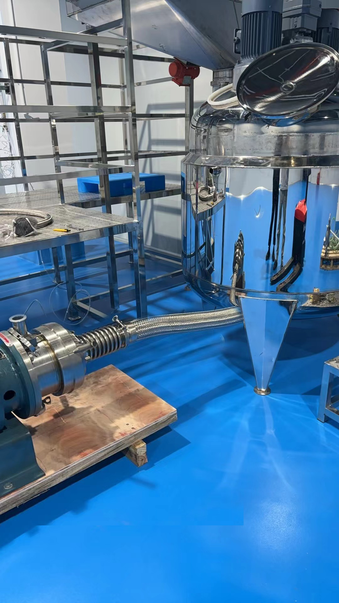 剪切粉碎研磨泵是昊星研制一種高效、節(jié)能、環(huán)保的粉碎設(shè)備